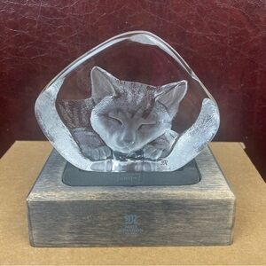 “Sleeping Cat” Crystal Sculpture Designed by Artist Mats Jonasson w/Light